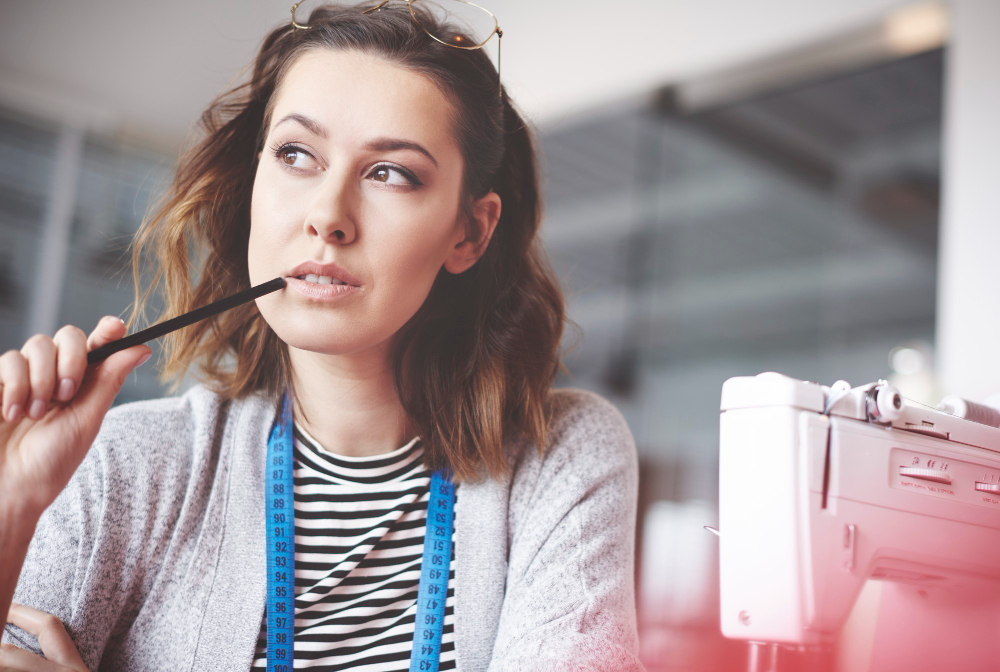 Cum să obții un machiaj glowy fără efectul de ten gras